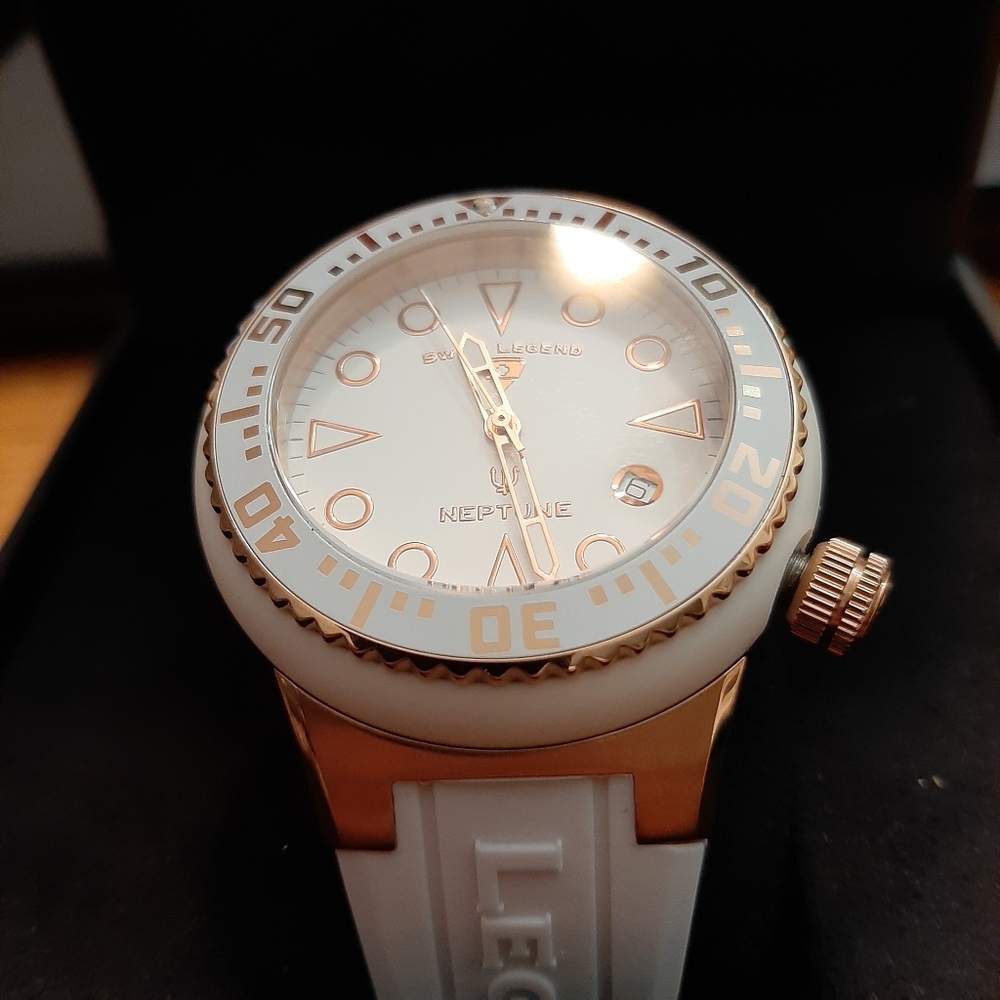 Ladies watch - Picture 4 of 9